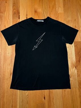 Givenchy World Tour Oversized Tshirt 🔥